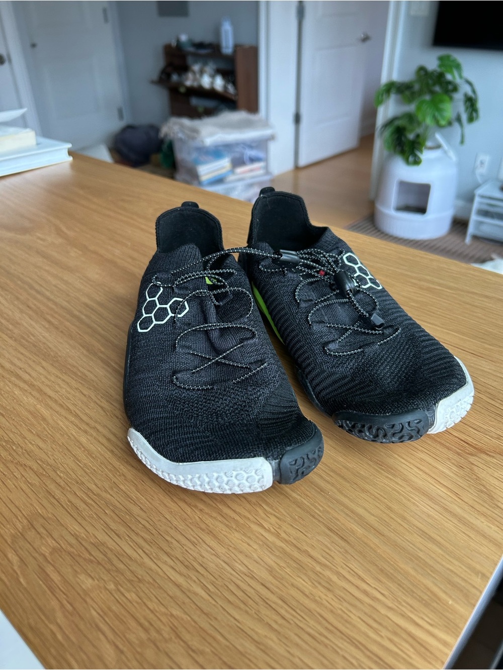 Vivo Barefoot Black Knit Athletic Shoes with White and Green Accents